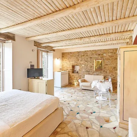 펜션 Rupe Alta 카스텔라바테